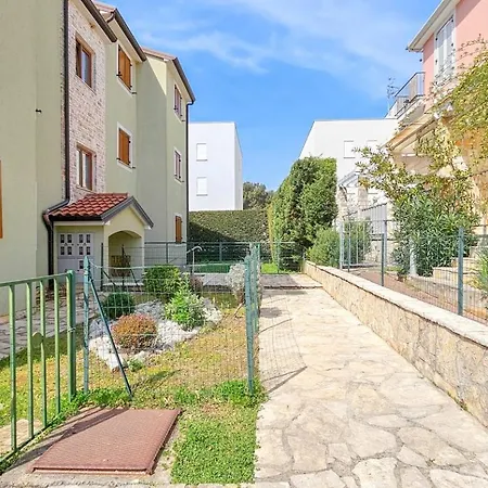 Apartment Fabiola Karigador